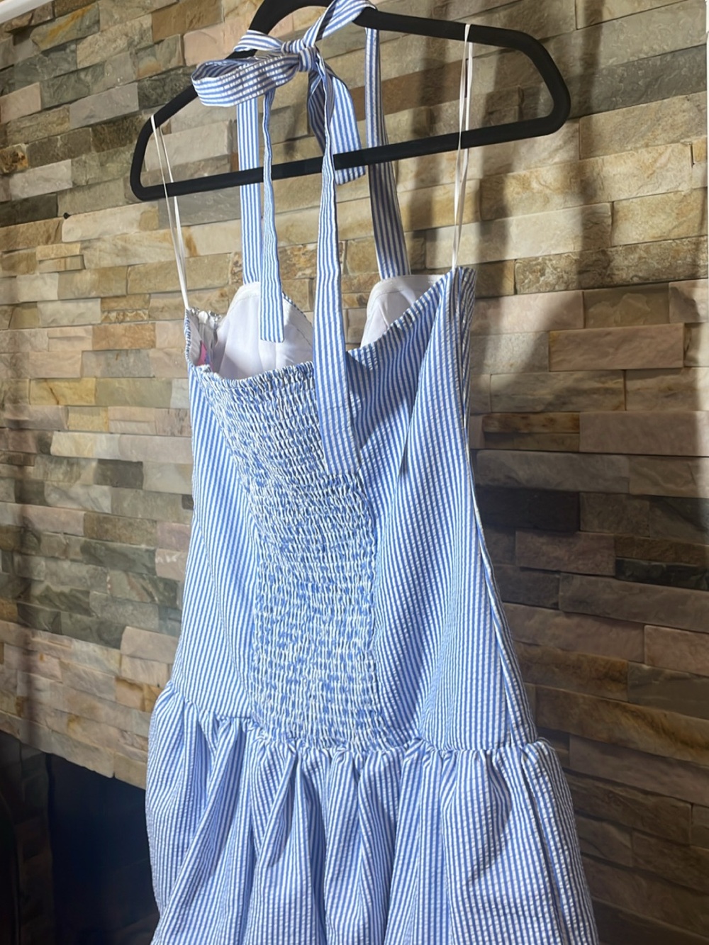 EDIKTED bubble blue stripes halter mini dress - Picture 5 of 7
